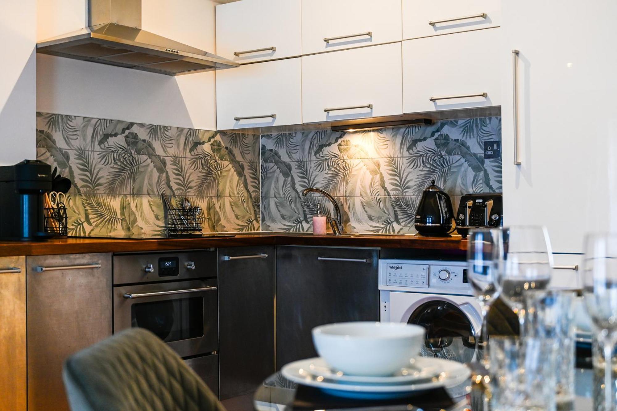 Avari Apartments - Hatton Collection Лондон Экстерьер фото